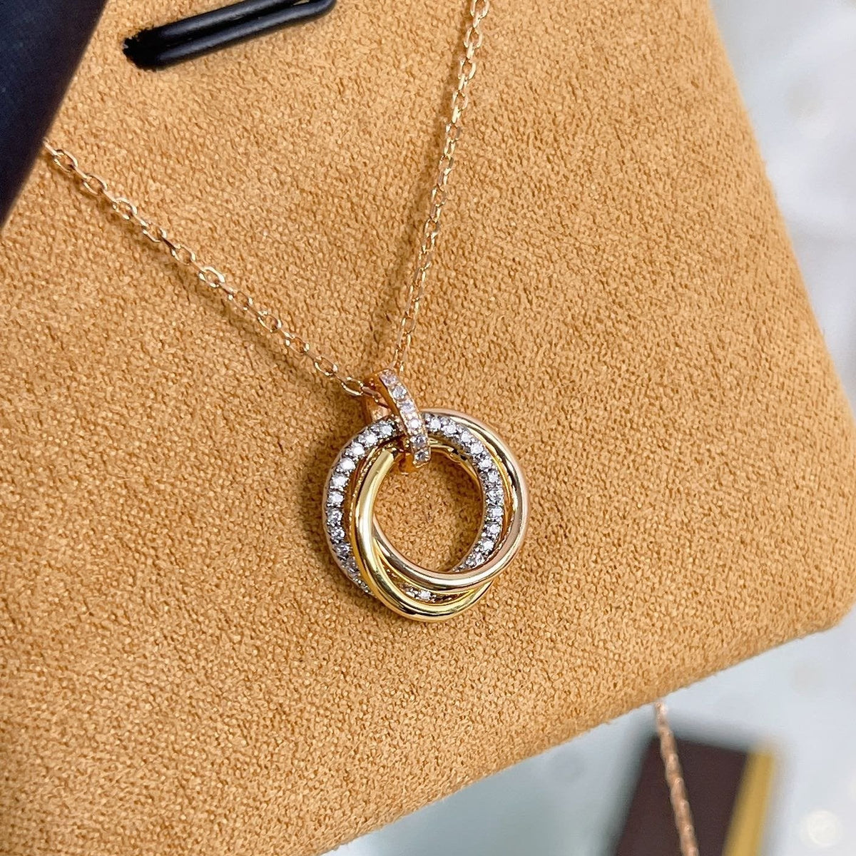 [⭐Novea]TRINITY NECKLACE SILVER GOLD PINK GOLD DIAMONDS