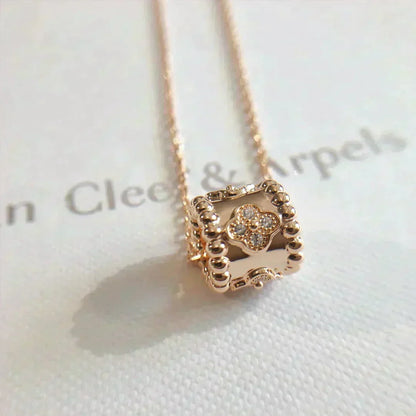 [⭐Novea]PERLEE PEDANT NECKLACE GOLD / ROSE GOLD