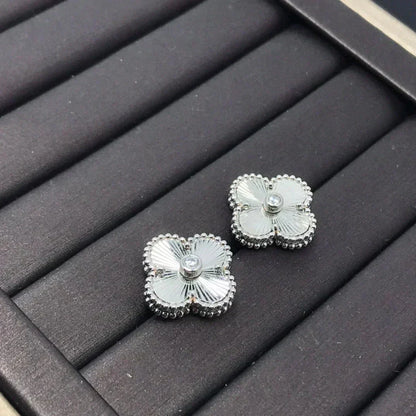 [⭐Novea]CLOVER MINI 9.5MM LASER EARRINGS