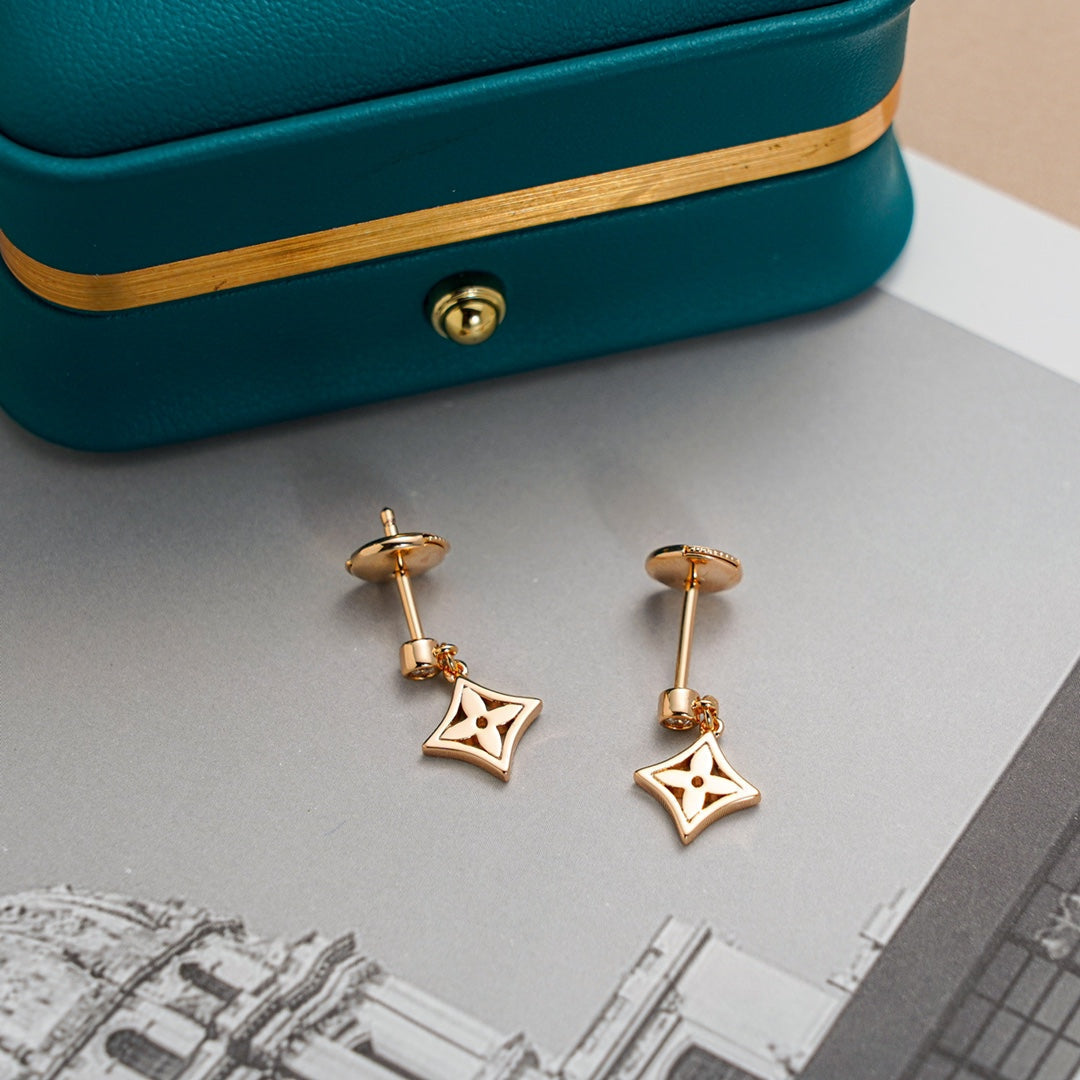 [⭐Novea]STAR EARRINGS GOLD