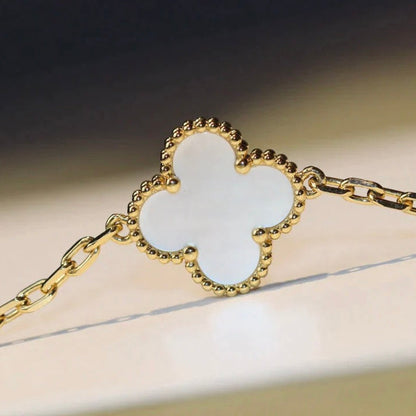 [⭐Novea]CLOVER 20 MOTIFS WHITE MOP NECKLACE