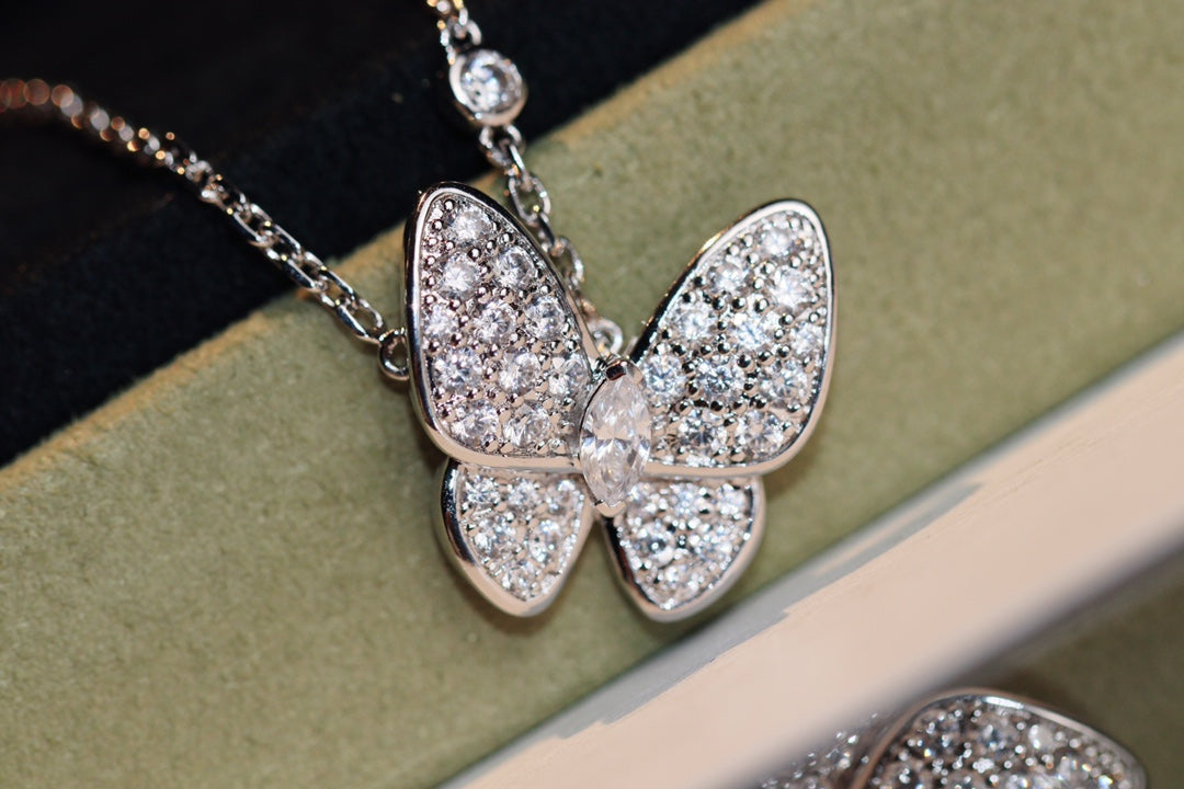 [⭐Novea]BUTTERFLY DIAMOND NECKLACE