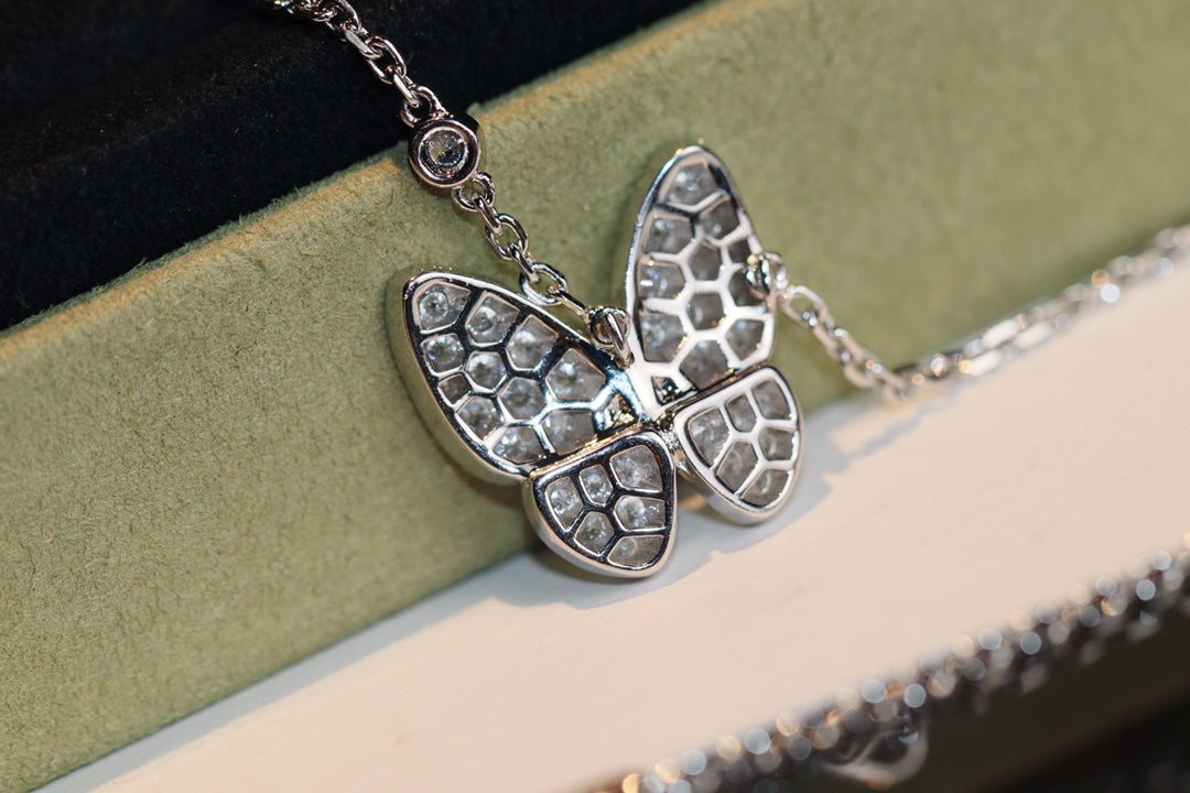 [⭐Novea]BUTTERFLY DIAMOND NECKLACE
