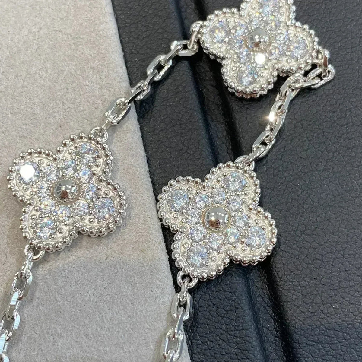 [⭐Novea] CLOVER 5 MOTIF FULL DIAMOND BRACELET COLLECTION