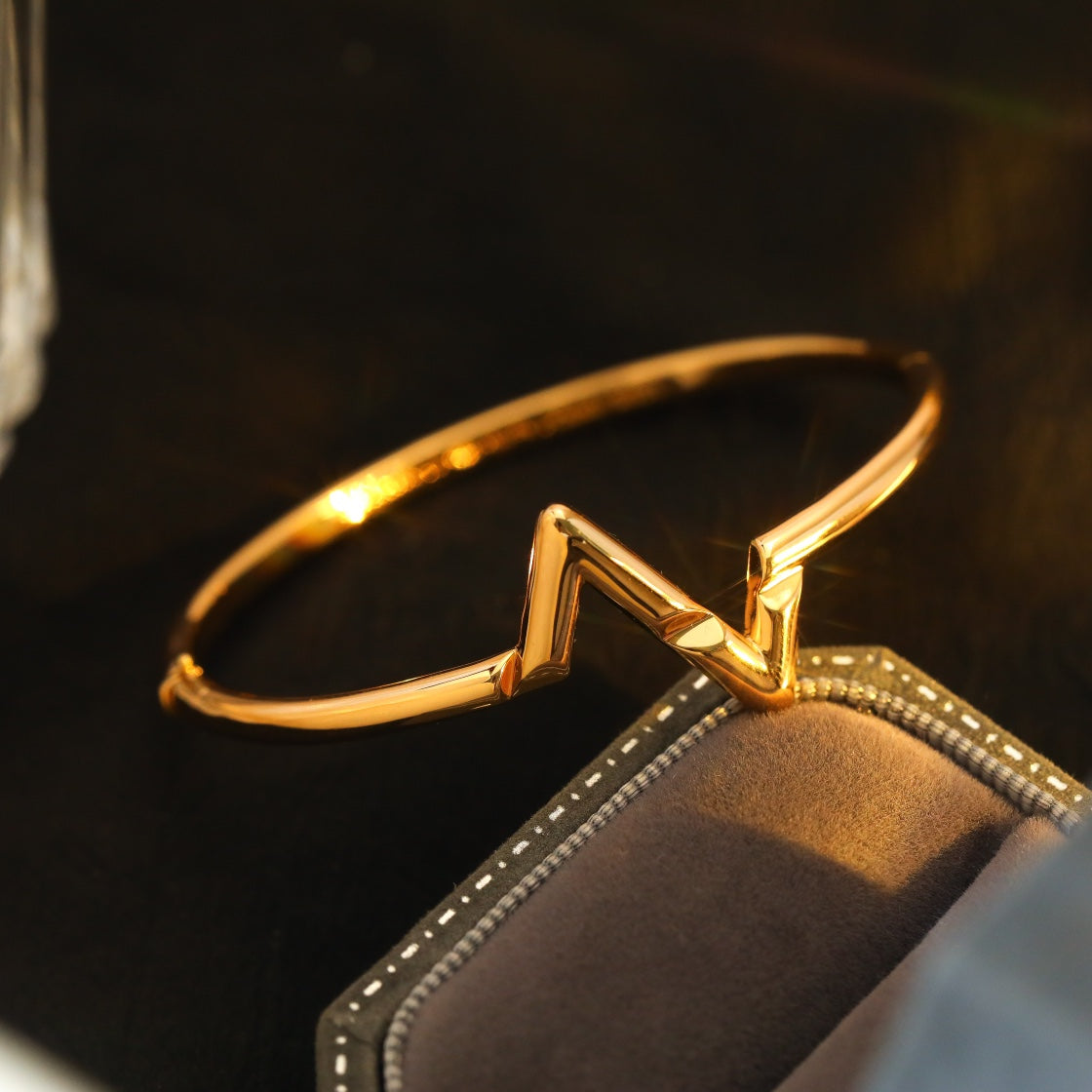 [⭐Novea]VOLTE UPSITE DOWN BRACELET