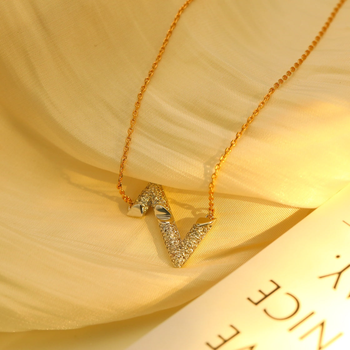 [⭐Novea]VOLT SILVER DIAMOND PEDANT NECKLACE