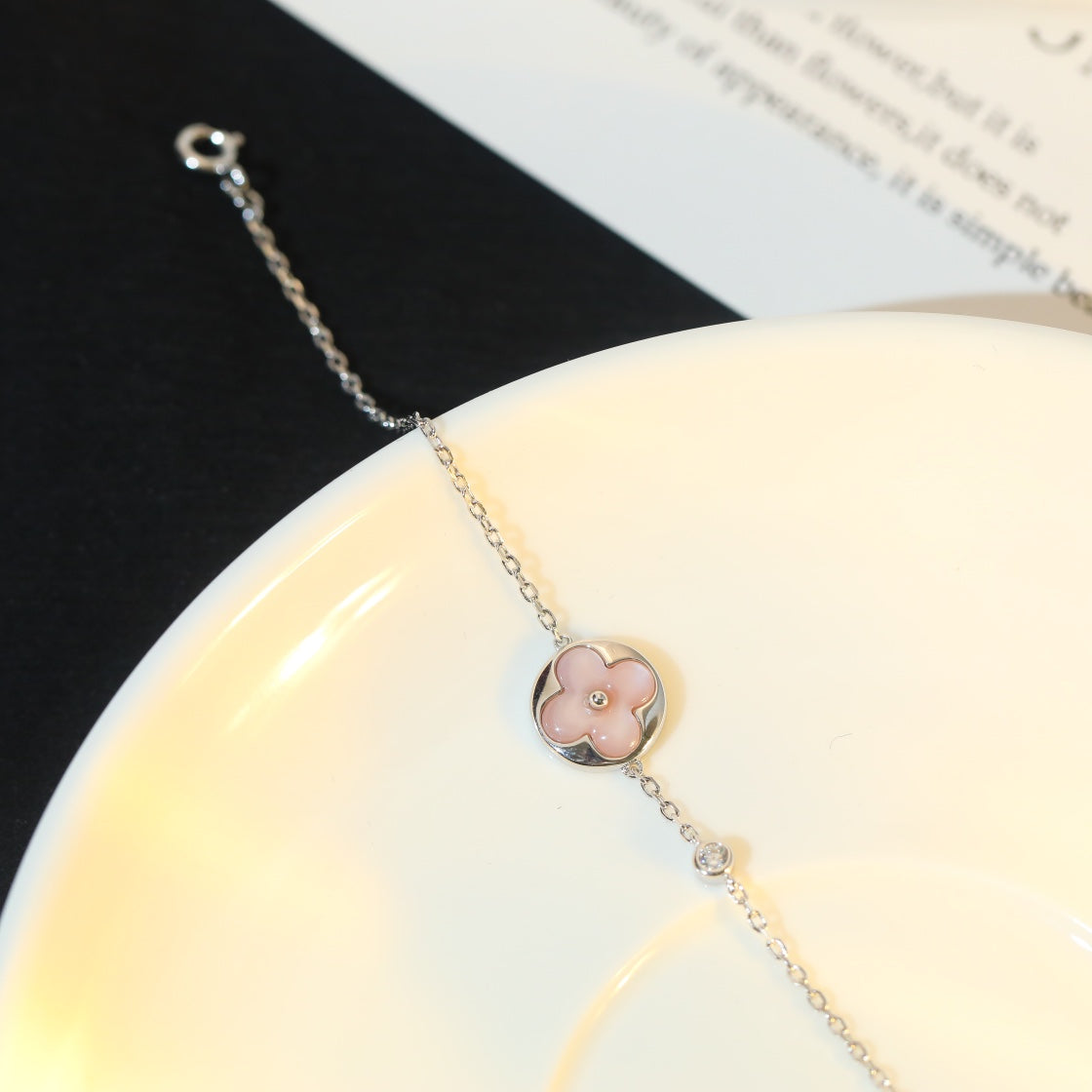 [⭐Novea]SUN MOTIF PINK MOP SILVER BRACELET