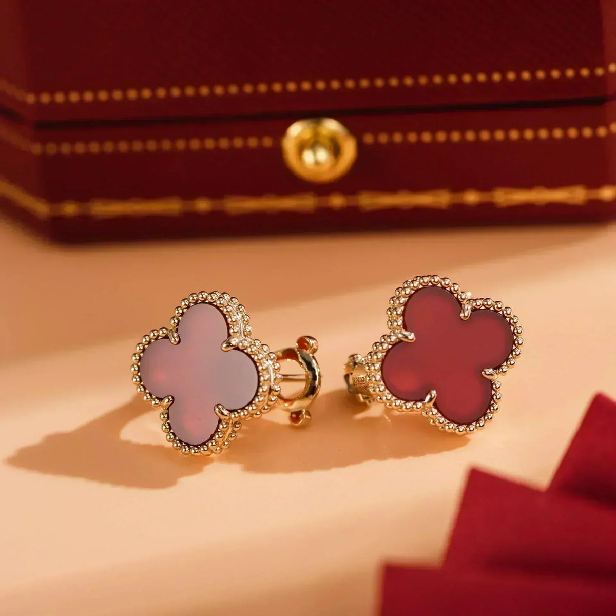 [⭐Novea]CLOVER MEDIUM 1 MOTIFS CARNELIAN  EARRINGS
