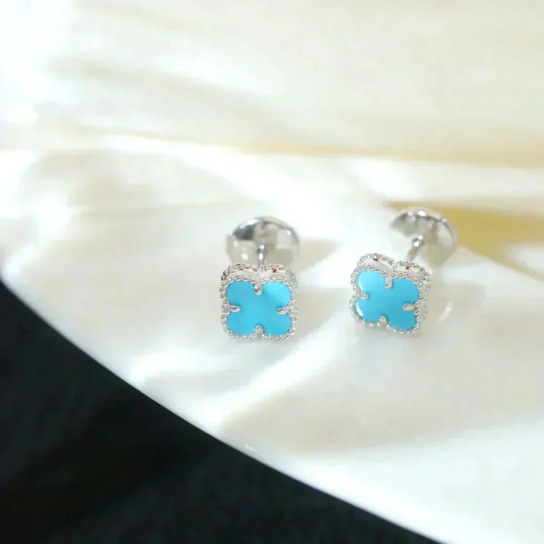 [⭐Novea]CLOVER MINI 9.5MM ONYX STUD EARRINGS SILVER