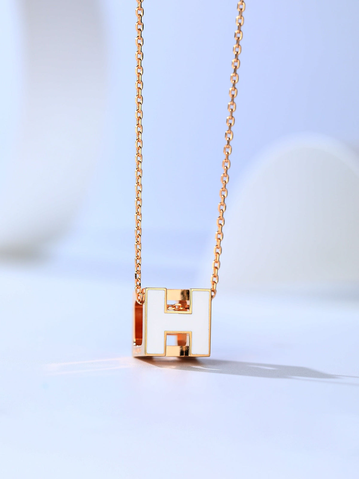 [⭐Novea]H CAGE PINK GOLD NECKLACE