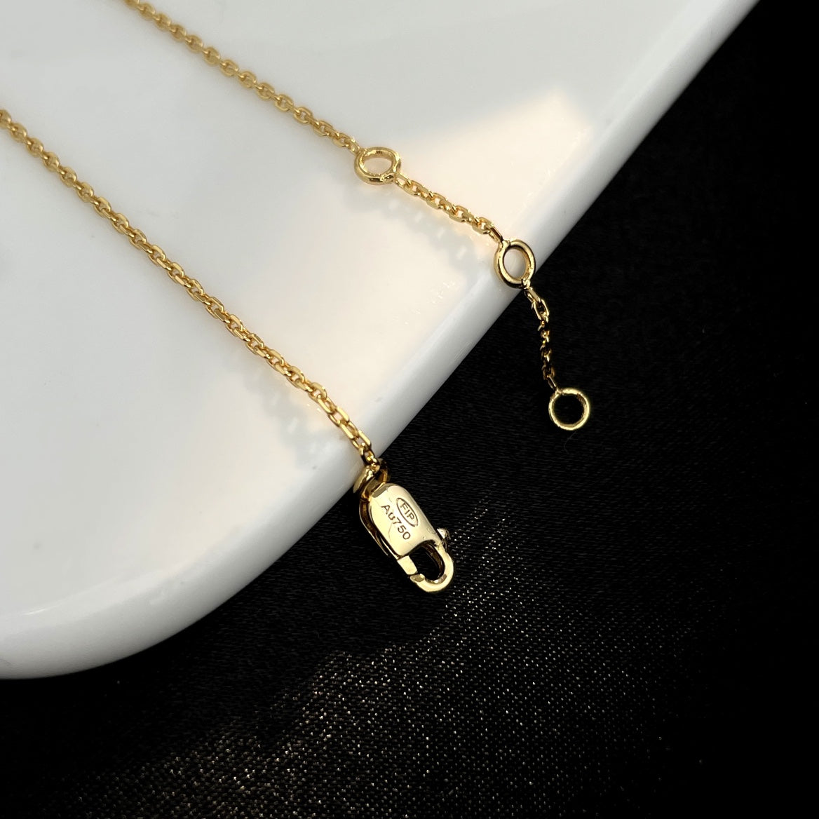 [⭐Novea]FORCE 10 FULL DIAMOND BUCKLE CHAIN LINK MINI MODEL