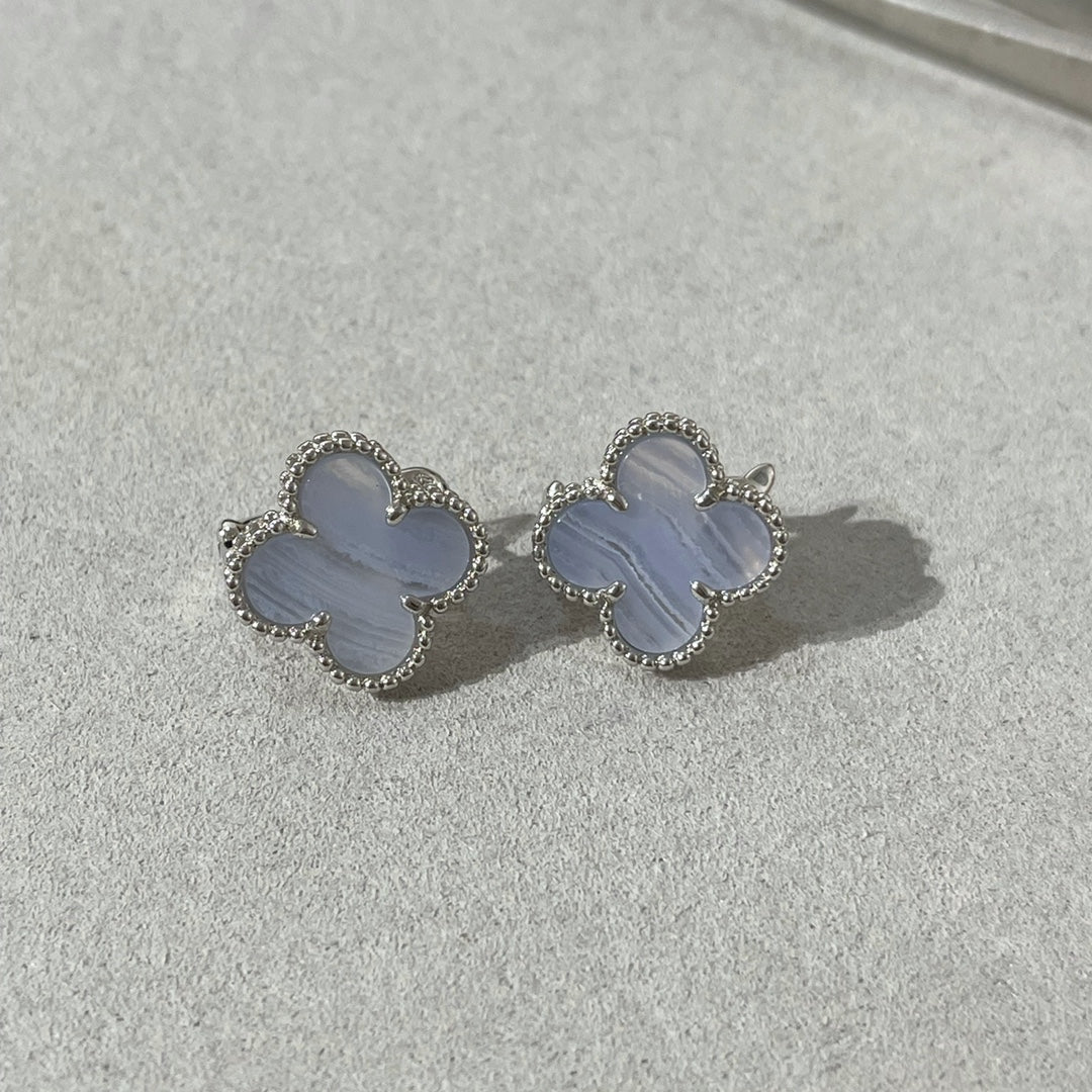 [⭐Novea]CLOVER CHALCEDONY SILVER STUD EARRINGS
