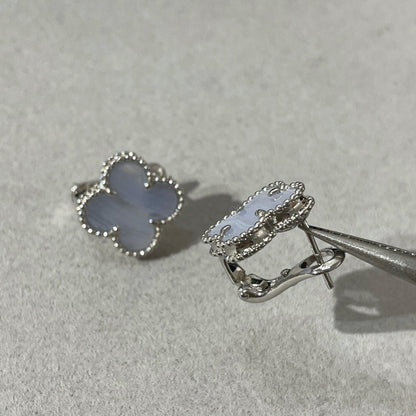 [⭐Novea]CLOVER CHALCEDONY SILVER STUD EARRINGS