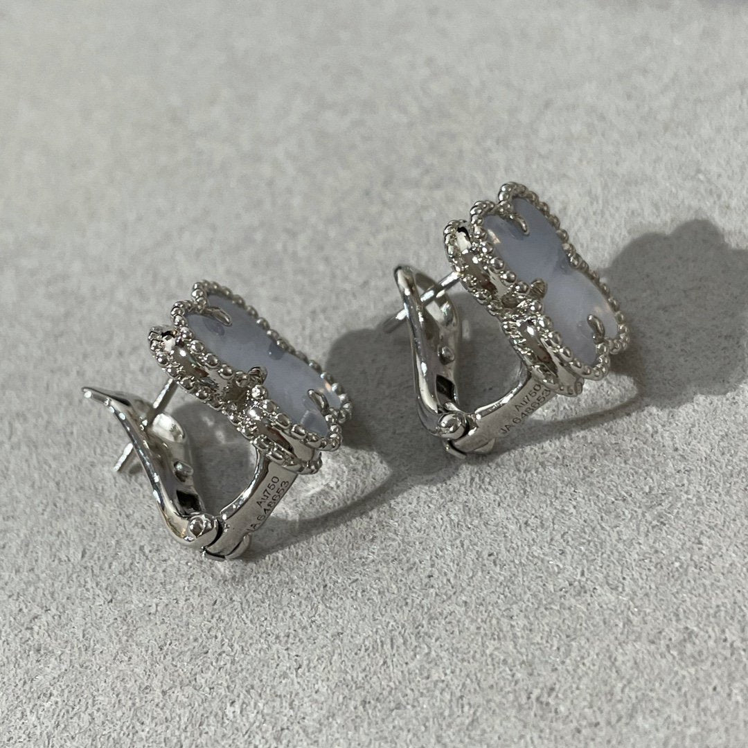[⭐Novea]CLOVER CHALCEDONY SILVER STUD EARRINGS