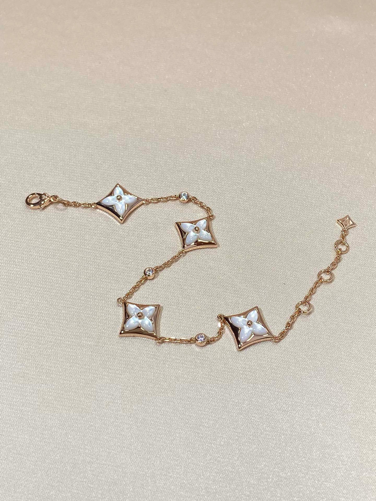 [⭐Novea]STAR 4 MOTIF MOP DIAMOND PINK GOLD BRACELET
