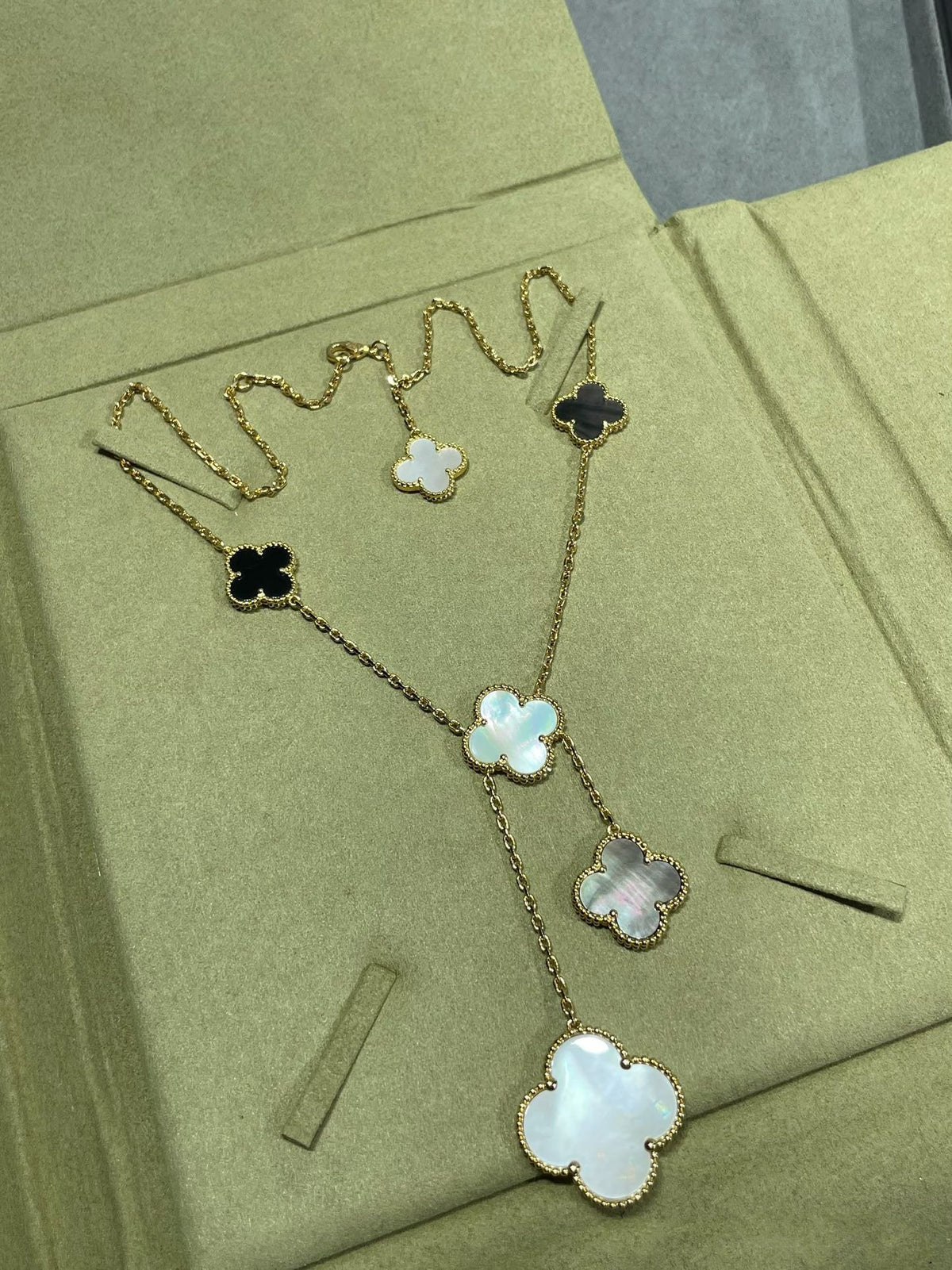 [⭐Novea]CLOVER 6 MOTIF MOP ONYX GOLD NECKLACE