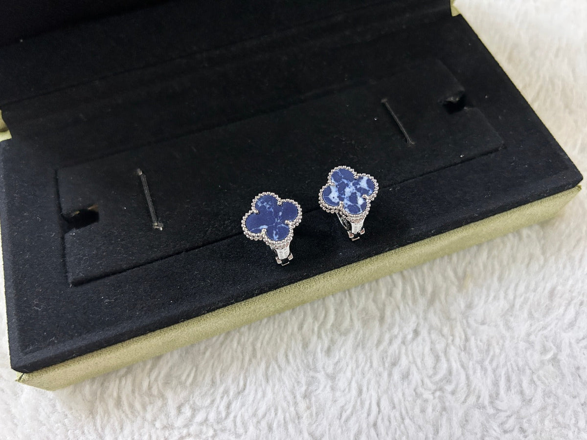 [⭐Novea]CLOVER PIETERSITE MEDIUM STUD EARRINGS