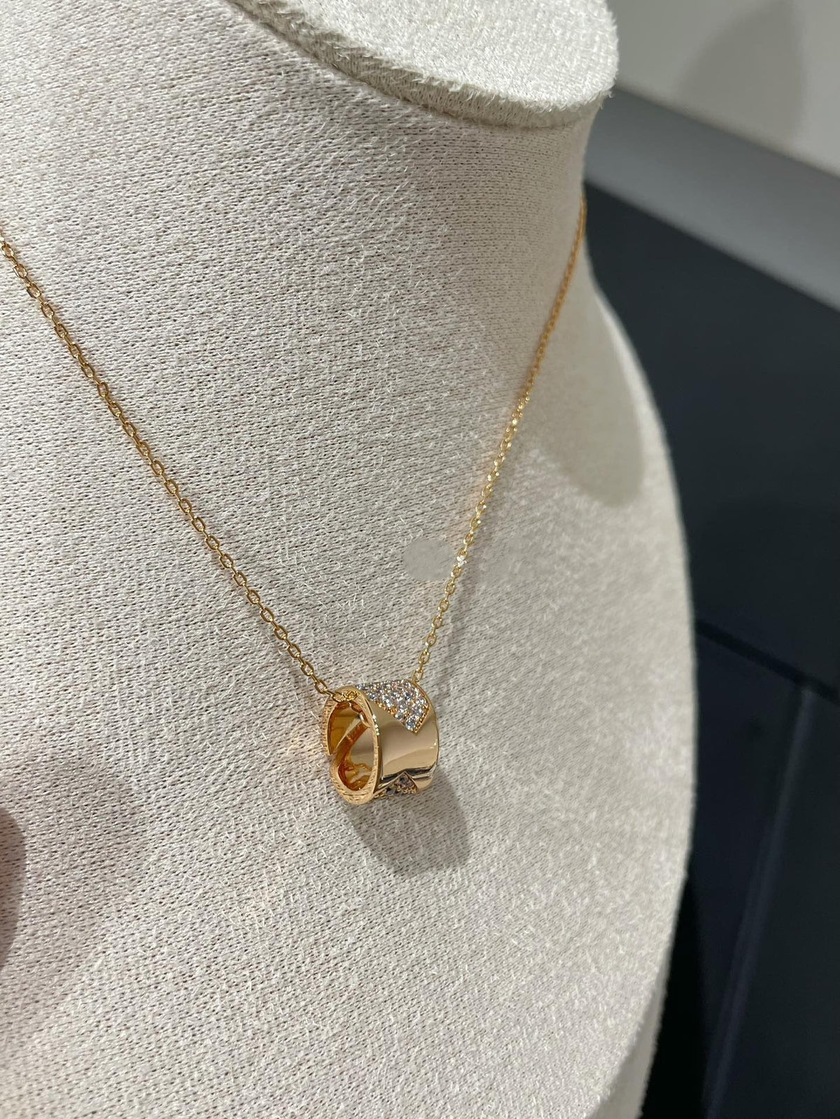 [⭐Novea]LIENS EVIDENCE DIAMOND PAVED NECKLACE