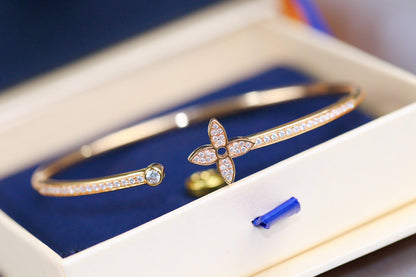 [⭐Novea]IDYLLE PINK GOLD OPEN BRACELET DIAMOND PAVED