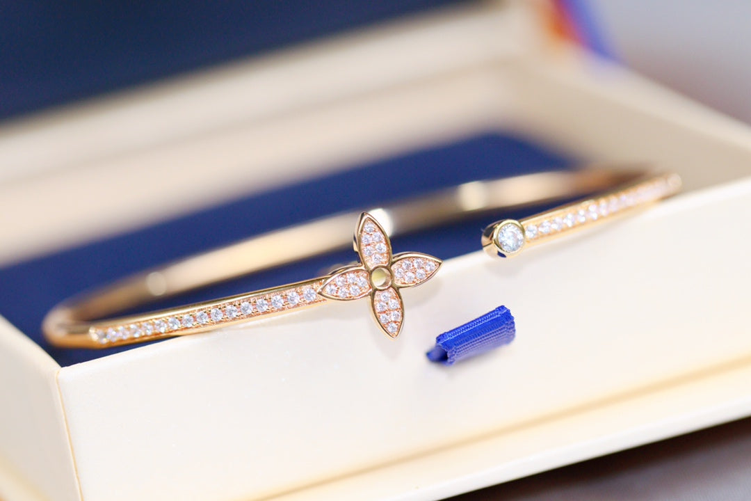 [⭐Novea]IDYLLE PINK GOLD OPEN BRACELET DIAMOND PAVED