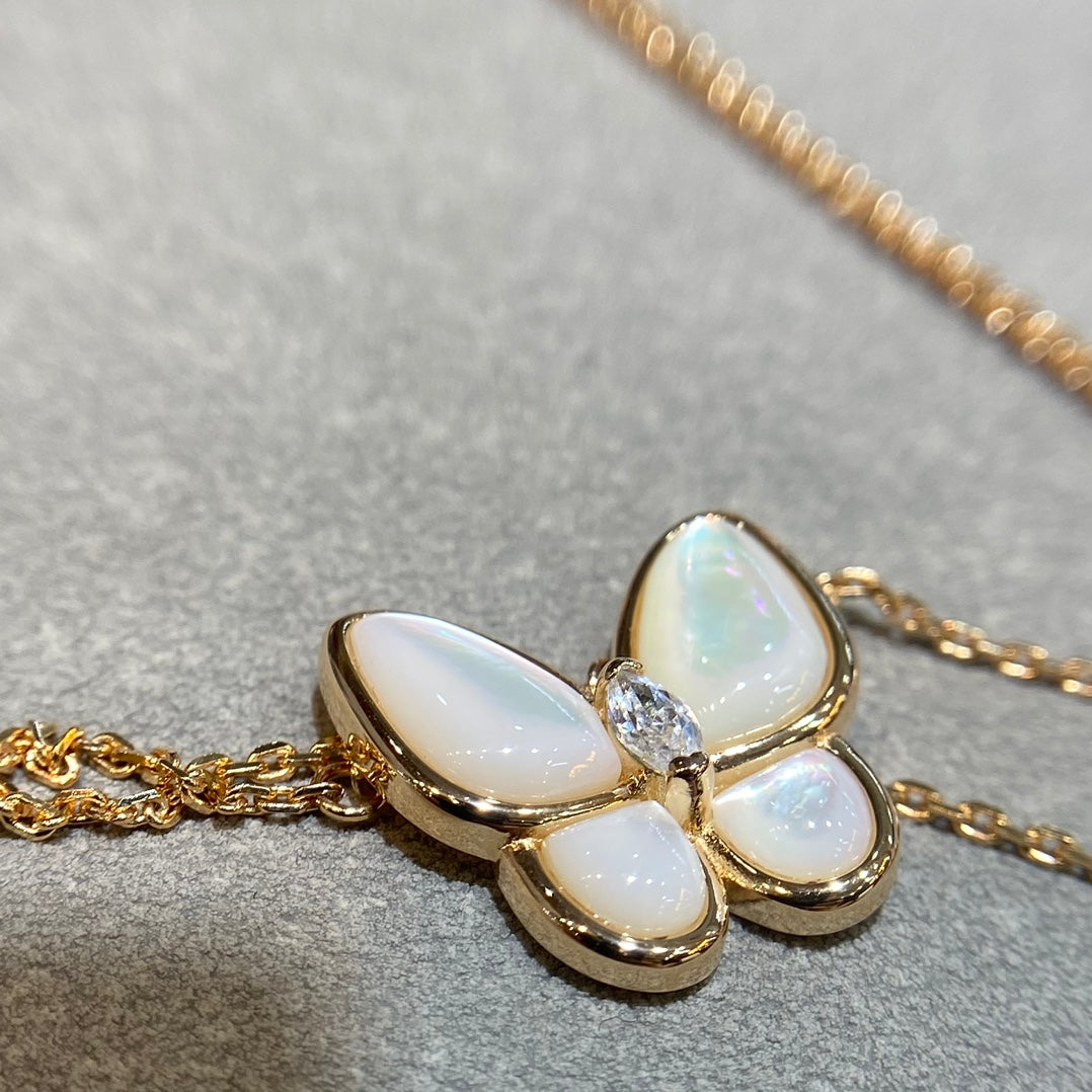 [⭐Novea]BUTTERFLY MOP DIAMOND NECKLACE