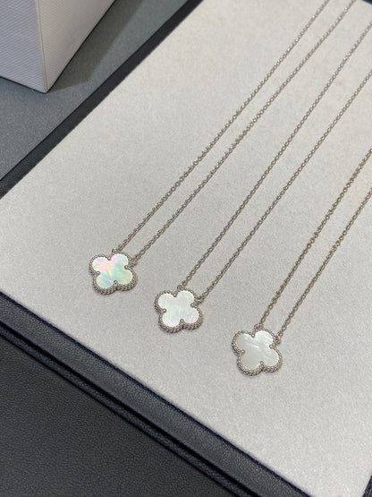 [⭐Novea]CLOVER MEDIUM SILVER WHITE MOP NECKLACE