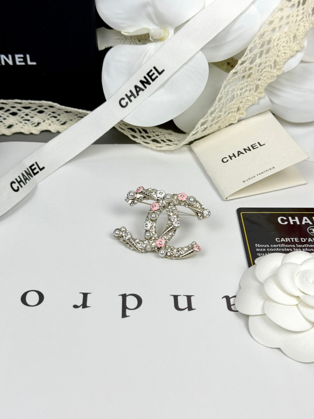 [⭐Novea]26C Pink-White Enamel Ice Cream Cone Double C Brooch