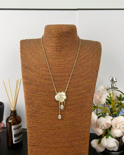 [⭐Novea]Cloud Pearl Mother-of-Pearl Diamond Chain Pendant Necklace