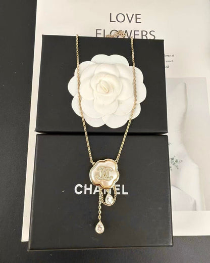 [⭐Novea]Cloud Pearl Mother-of-Pearl Diamond Chain Pendant Necklace