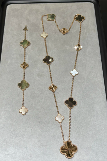 [⭐Novea]DETACHABLE CLOVER 15(11+4) FLOWER SILVER NECKLACE SET