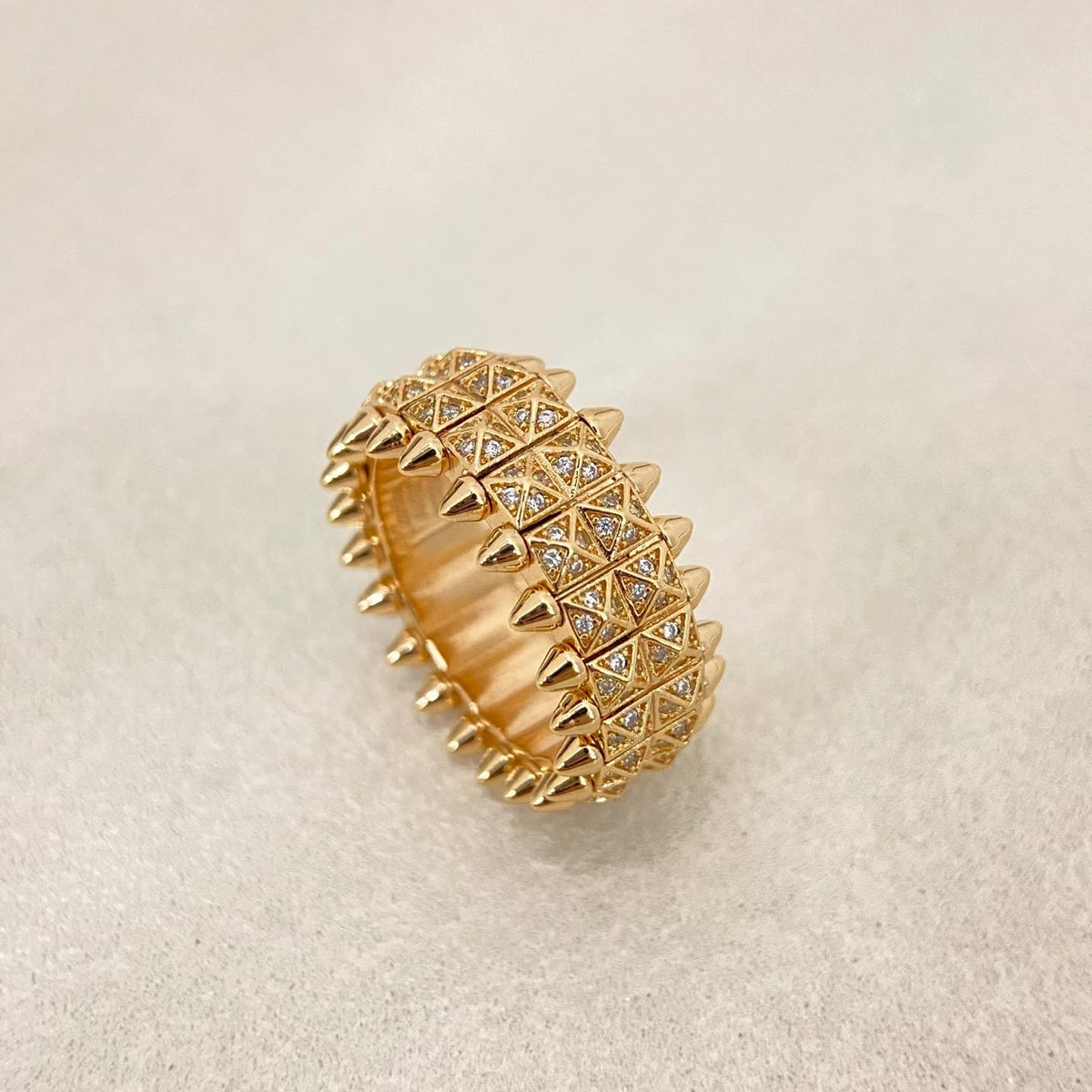 [⭐Novea]CLASH DOUBLE-ROW RIVET RING WITH DIAMOND SETTING