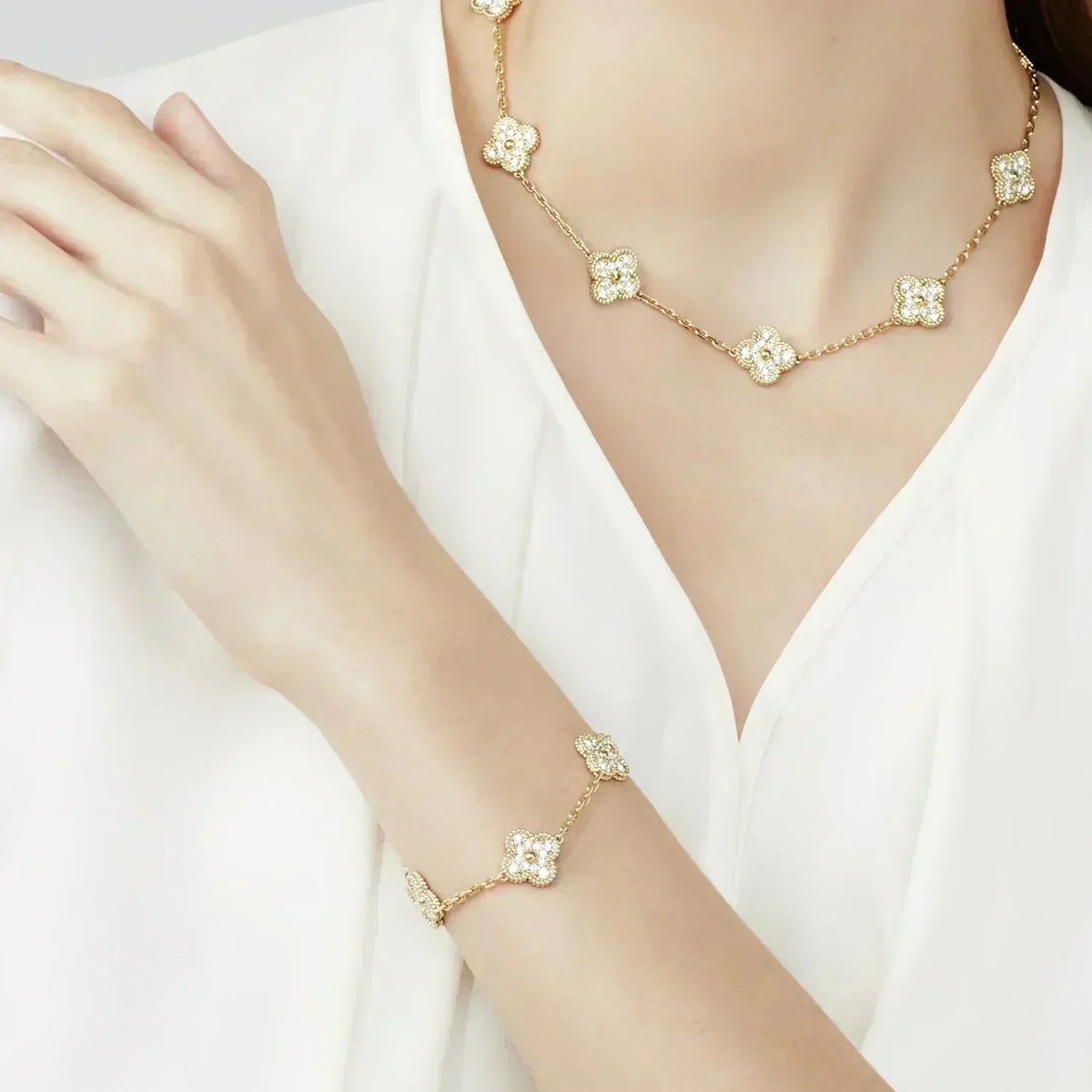 [⭐Novea] CLOVER 5 MOTIF FULL DIAMOND BRACELET COLLECTION