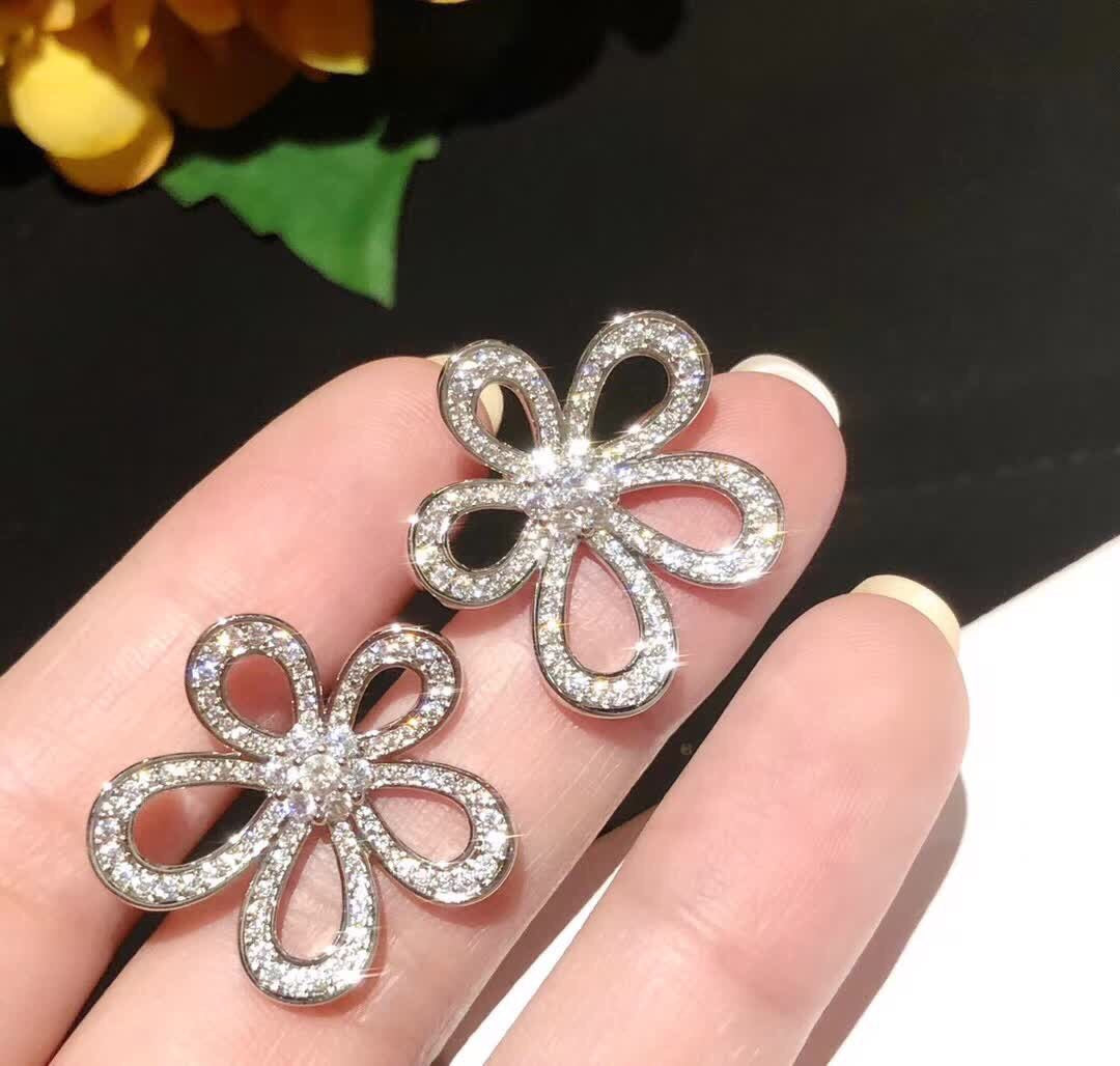 [⭐Novea]FLOWERLACE EARRINGS FULL DIAMONDS