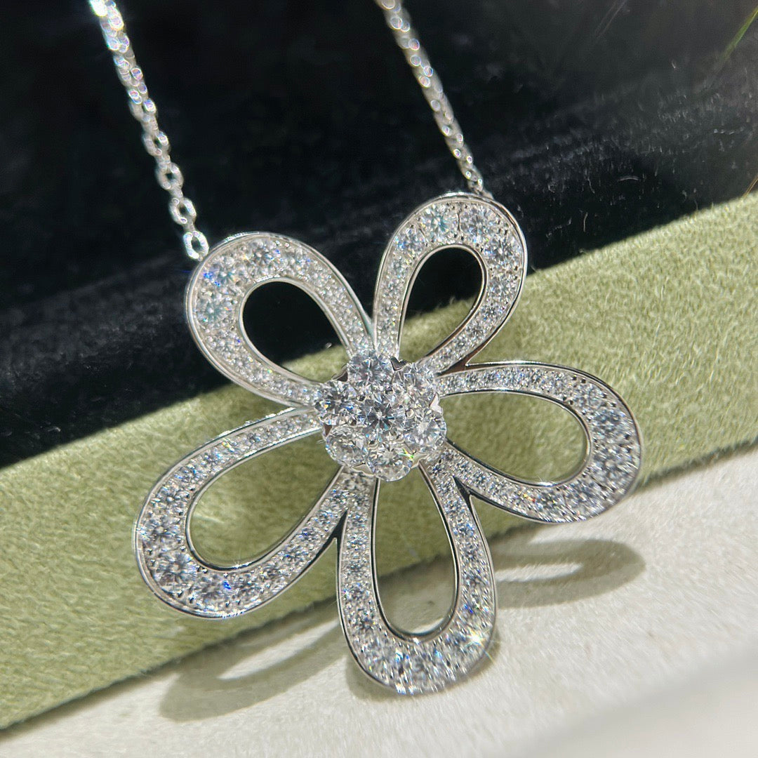 [⭐Novea]FLOWERLACE NECKLACE FULL DIAMONDS