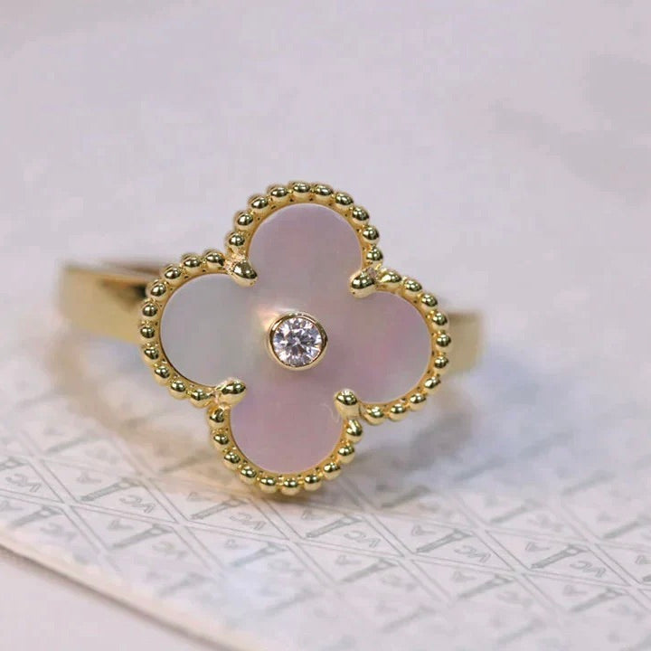 [⭐Novea]CLOVER PINK MOP RING GOLD DIAMOND