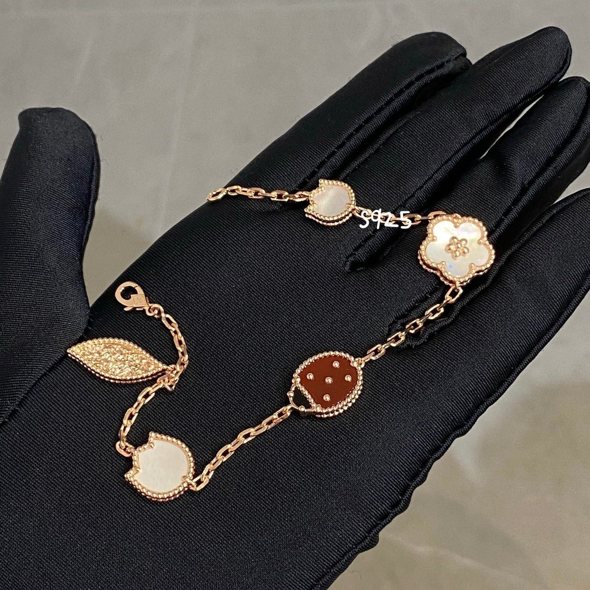 [⭐Novea]LUCKY SPRING 5 MOTIF BRACELET