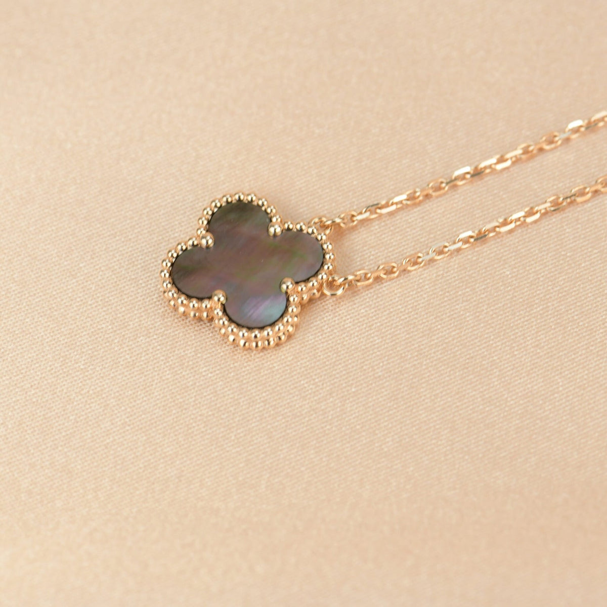 [⭐Novea]CLOVER 15MM  GRAY MOTHER OF PEARL NECKLACE