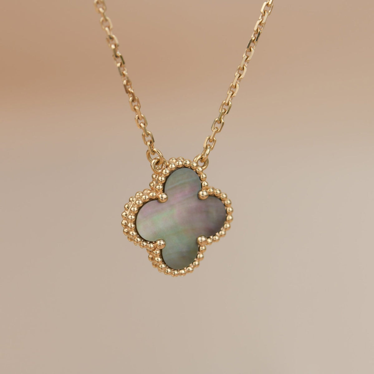 [⭐Novea]CLOVER 15MM  GRAY MOTHER OF PEARL NECKLACE