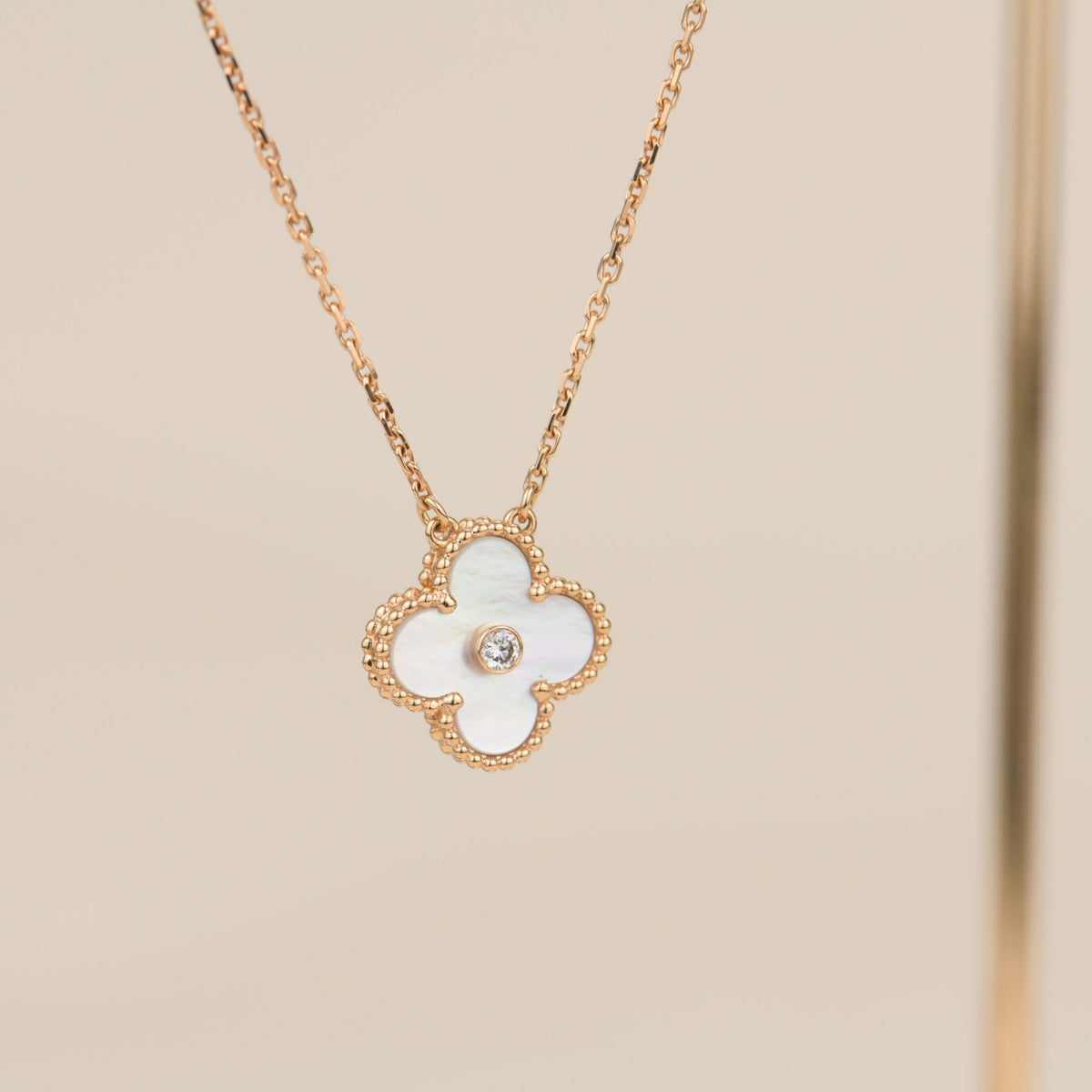[⭐Novea]CLOVER 15MM DIAMOND WHITE FRITILLARIA NECKLACE