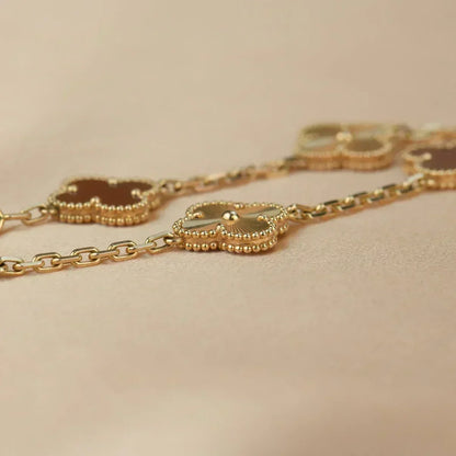 [⭐Novea] CLOVER 5 MOTIF RED CORNELIAN BRACELET COLLECTION