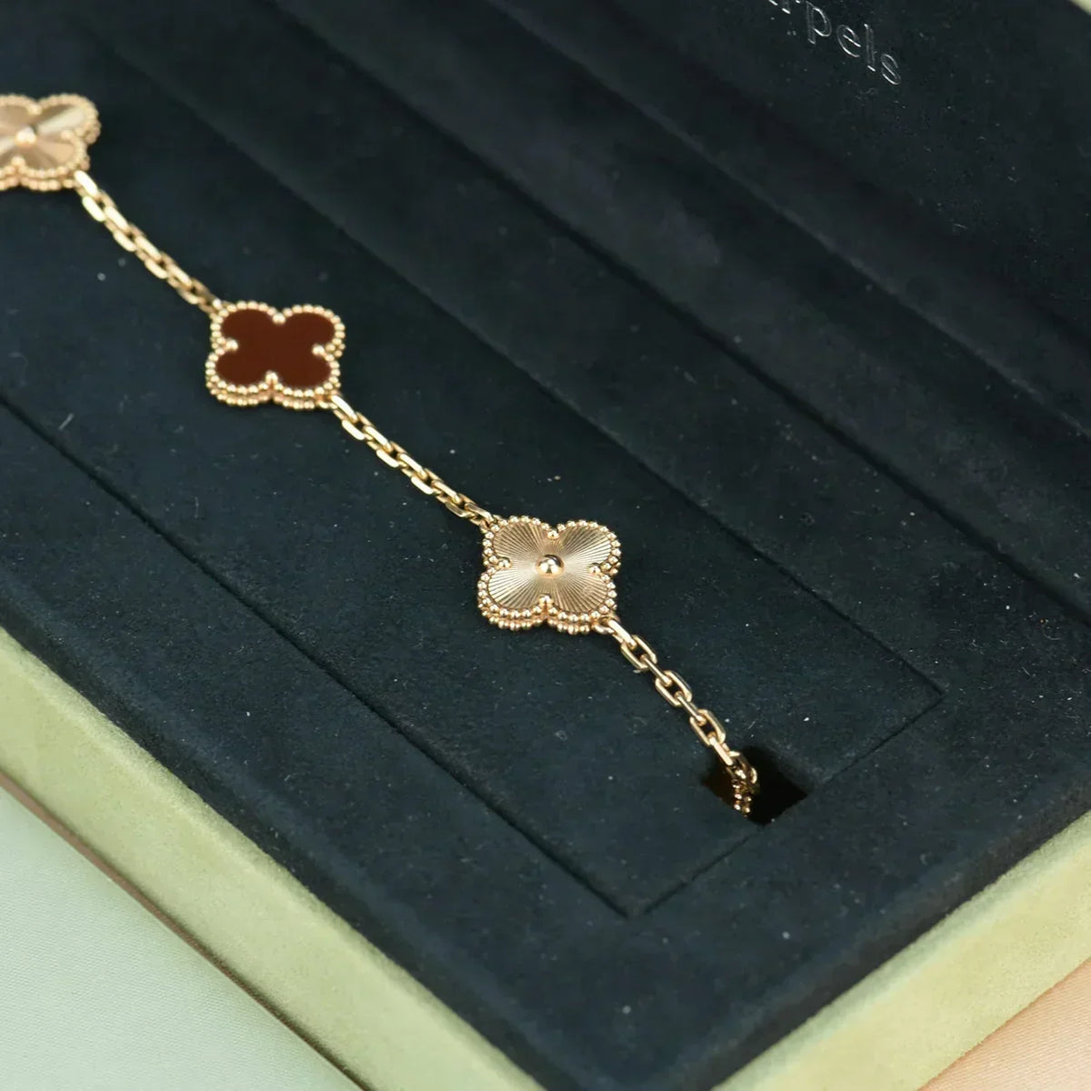 [⭐Novea] CLOVER 5 MOTIF RED CORNELIAN BRACELET COLLECTION