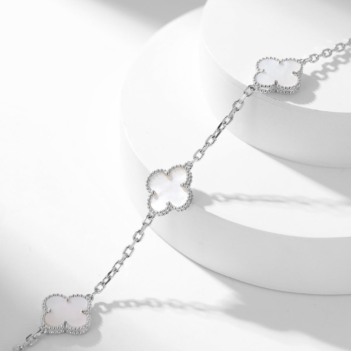 [⭐Novea]CLOVER 10 MOTIFS WHITE MOTHER OF PEARL NECKLACE