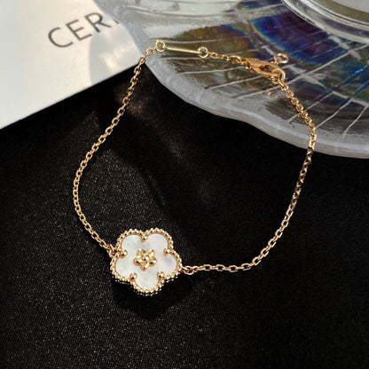 [⭐Novea]LUCKY WHITE MOP PLUM BLOSSOM  BRACELET