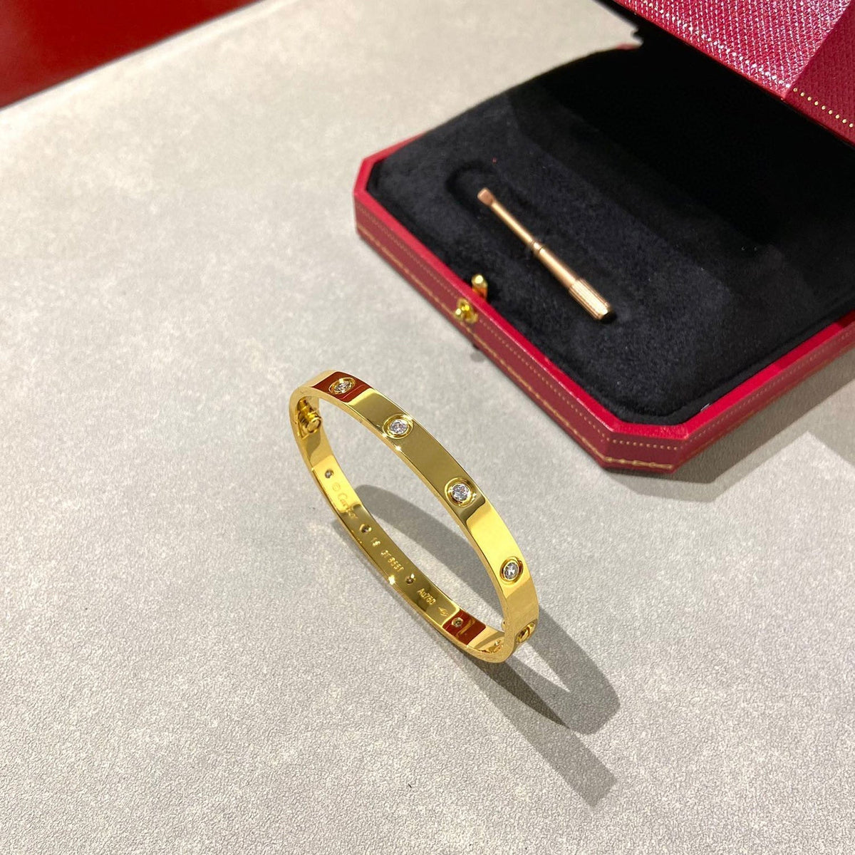 [⭐Novea]LOVE BRACELET 6.1MM 10 DIAMONDS