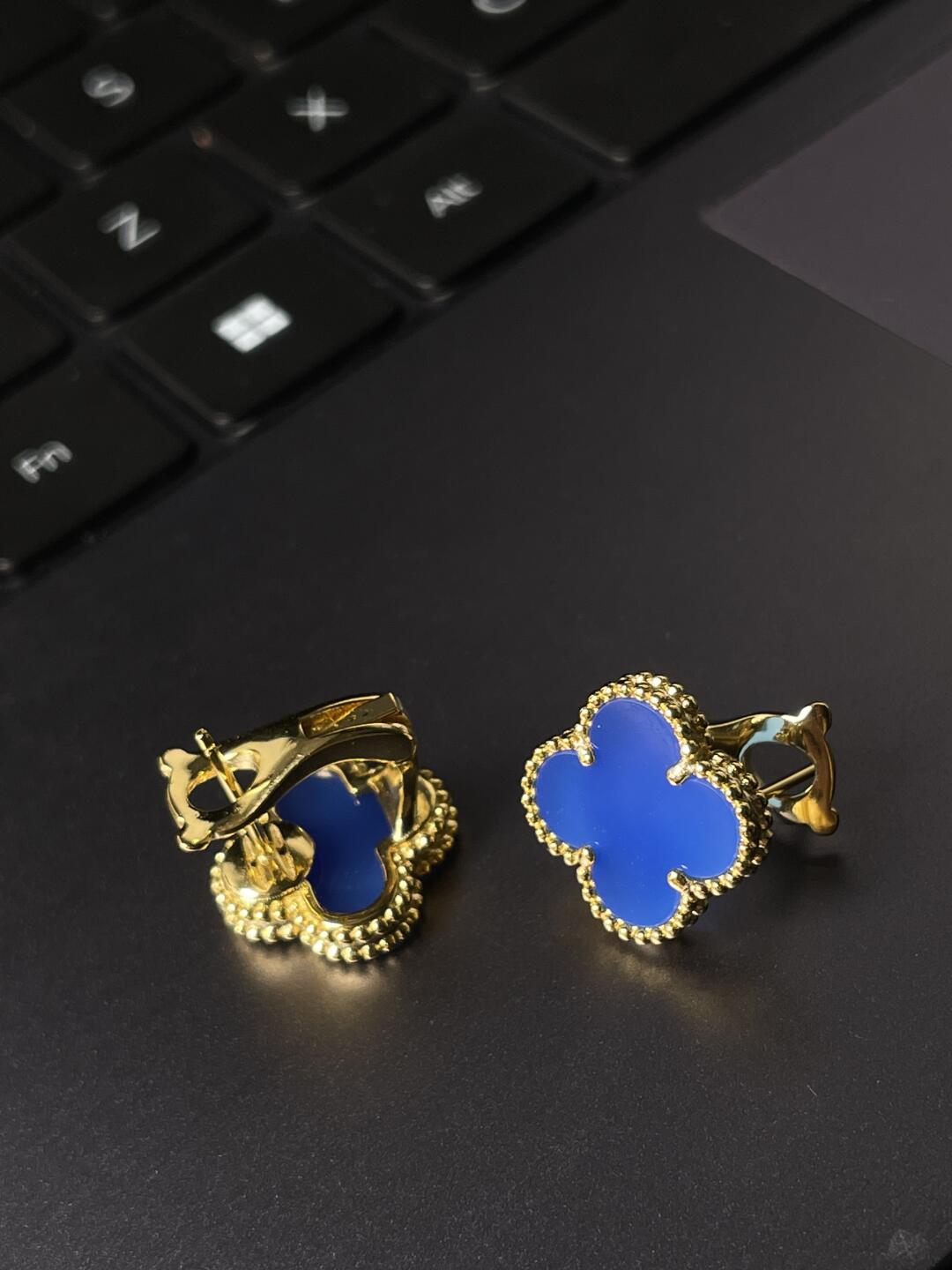 [⭐Novea] CLOVER LARGE (20mm) 1 MOTIFS BLUE MOP STUD EARRINGS