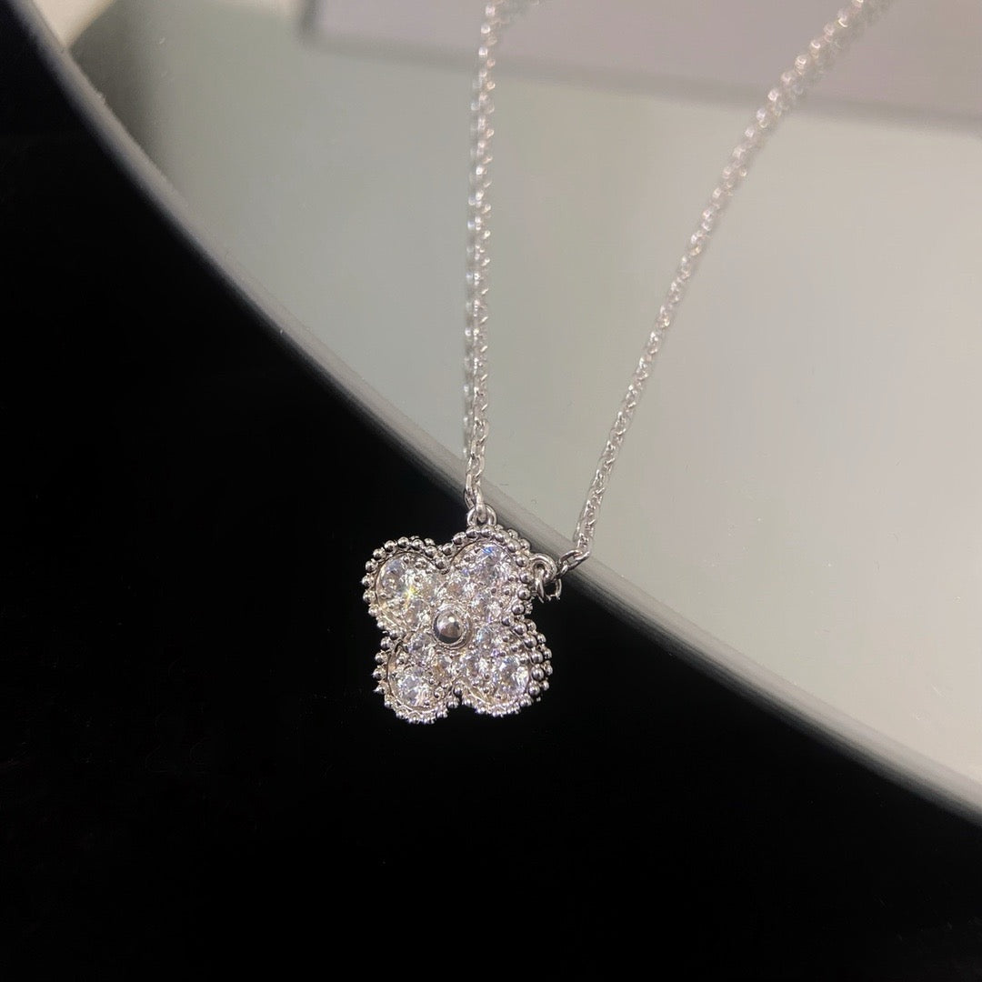 [⭐Novea]CLOVER 15MM DIAMOND SINGLE FLOWER NECKLACE