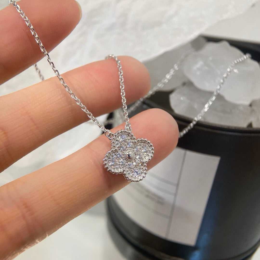 [⭐Novea]CLOVER 15MM DIAMOND SINGLE FLOWER NECKLACE