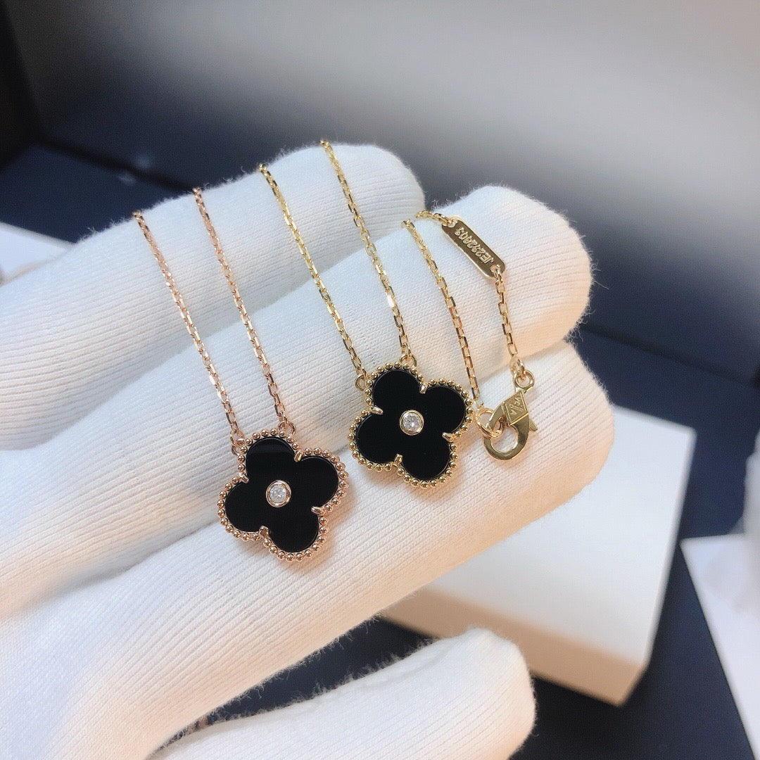 [⭐Novea]CLOVER 15MM DIAMOND ONYX NECKLACE