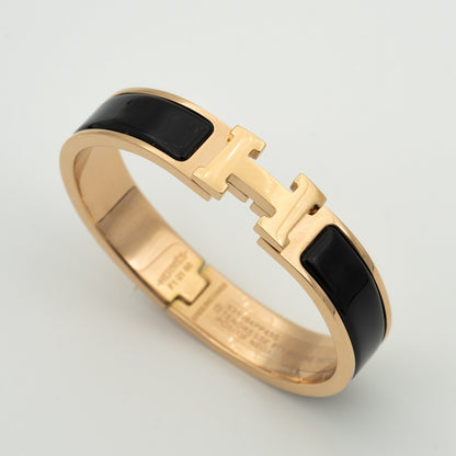 [⭐Novea]H BLACK BRACELET