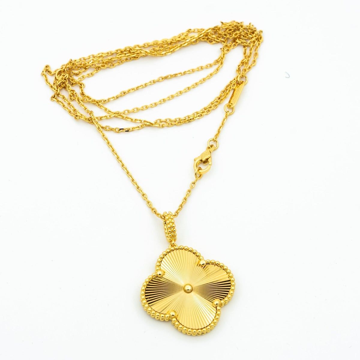[⭐Novea]CLOVER 25MM PEDANT NECKLACE GOLD